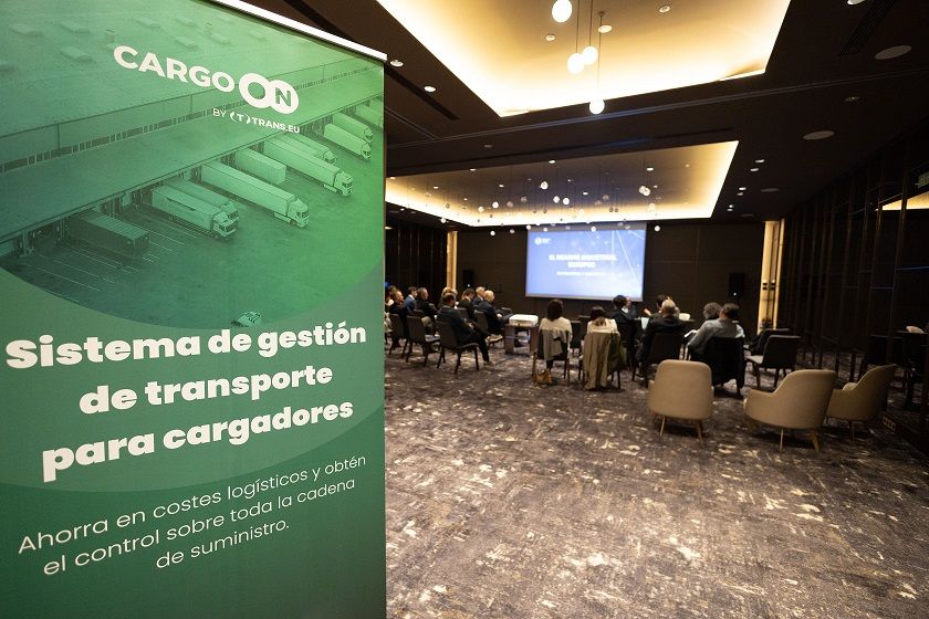 21-CargoON_Shippers_Corner_FR_4949-1.jpg
