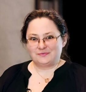 ksenia-283x300.jpg