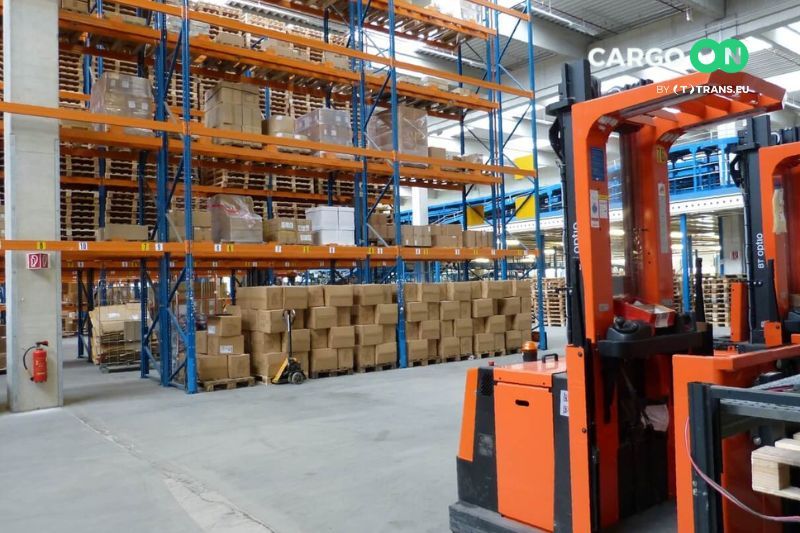 Ładunki wrażliwe: Jak zabezpieczyć i przewozić delikatne materiały?